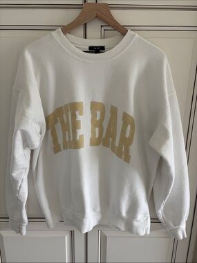 The Bar Varsity Spell Out Oversized Sweatshirt White Tan Logo Women’s Large